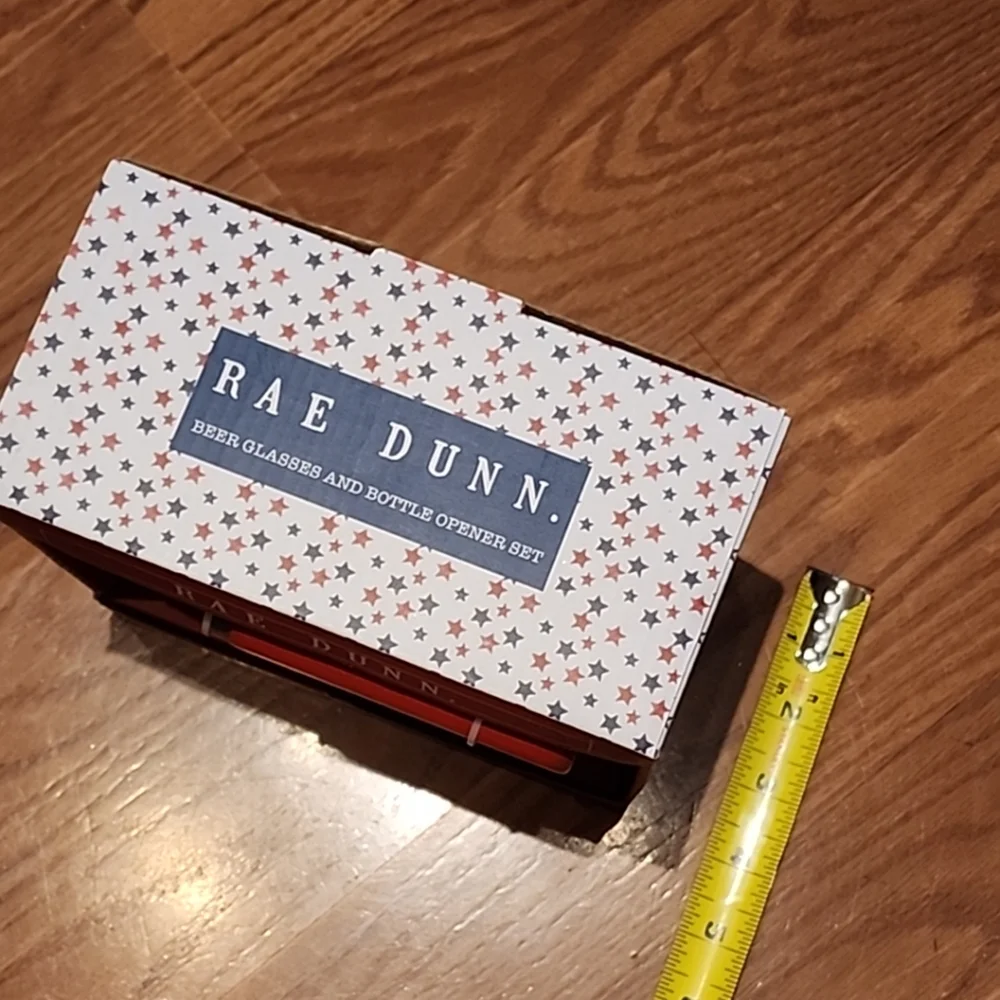 NIB Dunn Red and White‎ Beer Glasses and Bottle Opener Set